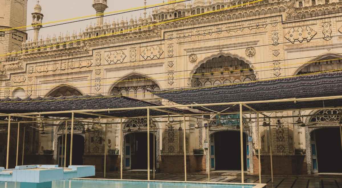 Mahabat Khan Mosque